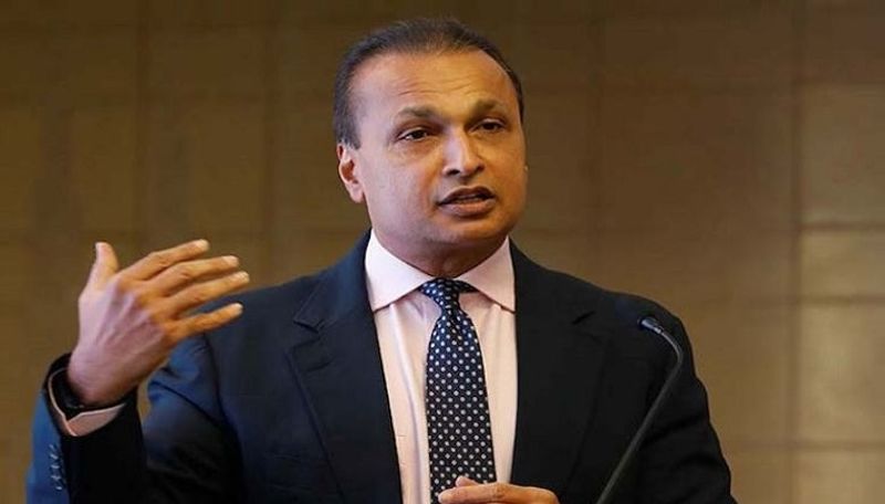 रिलायंस इन्फ्रास्ट्रक्चर ने 1,325 करोड़ रुपये जुटा पाई। रिलायंस होम फाइनेंस अपने एसेट को बेचने के अंतिम चरण में है। Authum इनवेस्टमेंट एंड इन्फ्रास्ट्रक्चर ने इसके लिए 2,887 करोड़ रुपये की बोली लगाई है। जिससे रिलायंस कैपिटल के कर्ज में 11,000 करोड़ रुपये की कमी आएगी। 