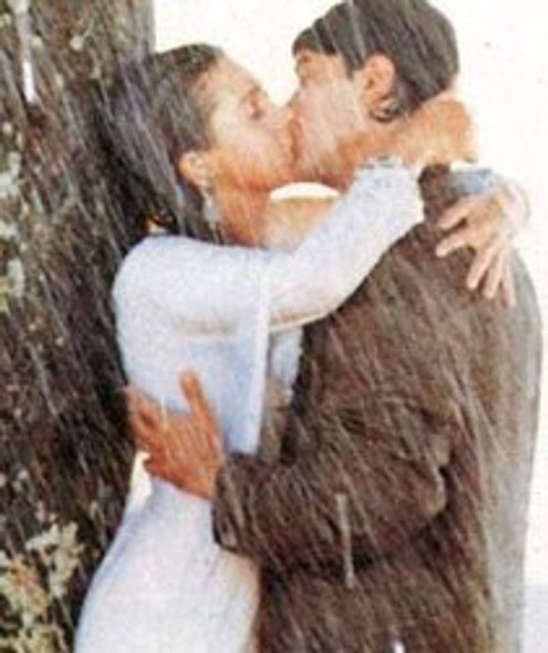 karishma kapoor remember liplock scene with amir khan in raja hindustani arj