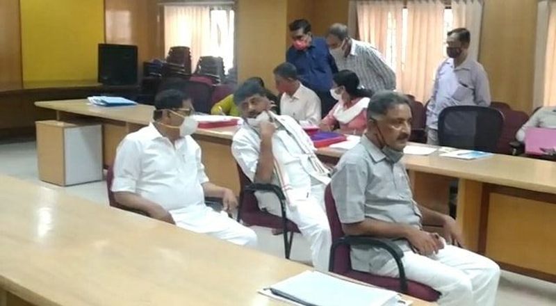Congress Ramesh babu Files Nomination To south east graduates constituency rbj
