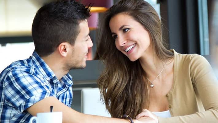 4 Zodiac signs who flirt with everyone they meet skr 4 Zodiac signs who flirt with everyone they meet skr