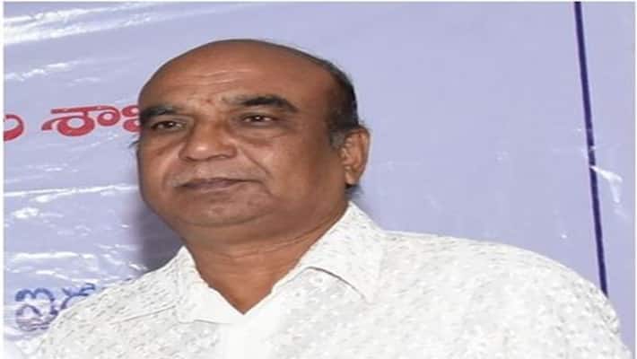 Roop Kumar Dabbikar translates Praveen Singh's Gujarati short stor Roop Kumar Dabbikar translates Praveen Singh's Gujarati short stor