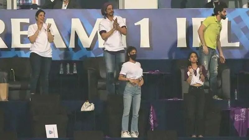 IPL 2020: Shah Rukh Khan family faced trolling after not wearing mask CRA