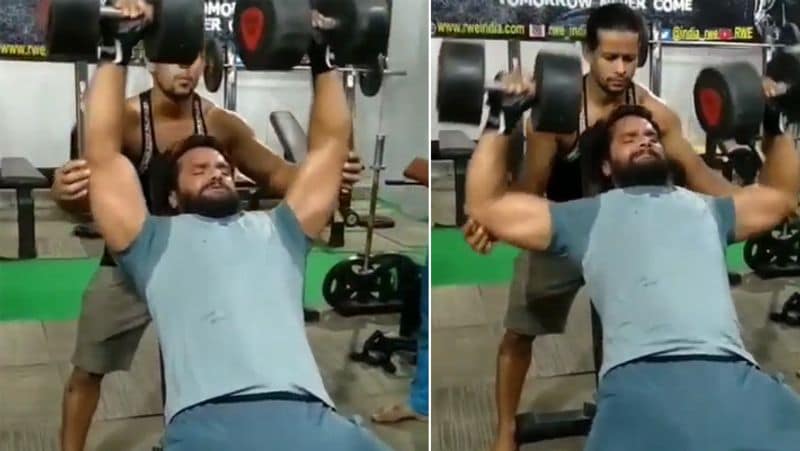 पैसे आने के बाद खेसारी लाल यादव ने जिम ज्वॉइन की और अपना खान-पान सही किया, जिसके बाद अब उन्होंने धांसू बॉडी बना ली है। इन दिनों देशभर में कोरोना महामारी का प्रकोप है। ऐसे में 4 महीने के लॉकडाउन में सभी स्टार्स अपने घरों में टाइम स्पेंड कर रहे थे।