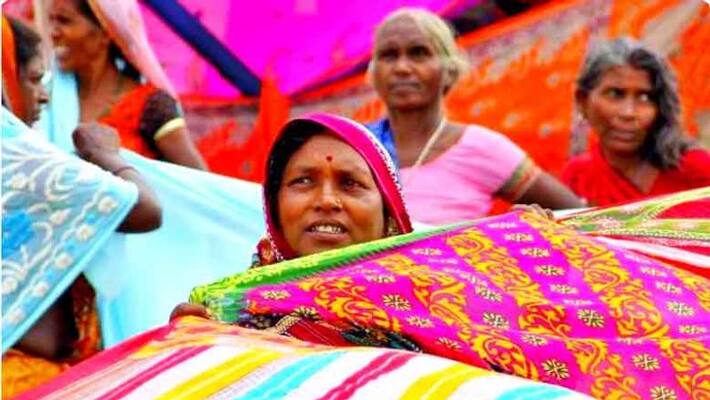 bathukamma sarees to distribute from october 2 bathukamma sarees to distribute from october 2