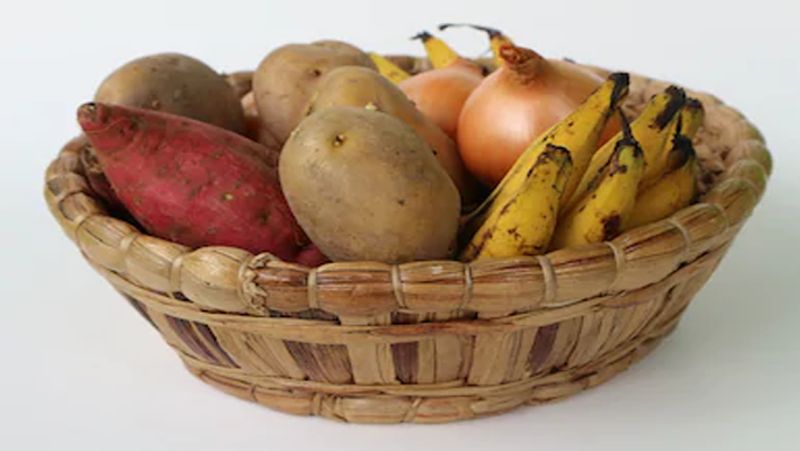 kitchen tips how to store potato onion is it safe to keep both together
