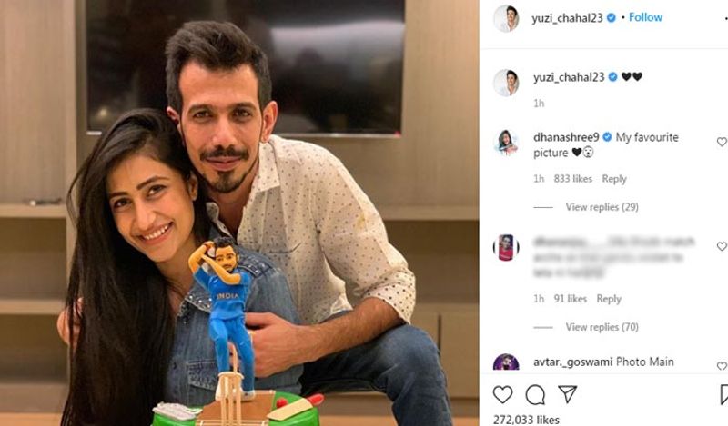 वहीँ इस फोटो पर उनकी मंगेतर ने भी तुरंत कमेंट किया। अपलोड होने के आधे ही घंटे के अंदर धनश्री ने इसपर कमेंट करते हुए लिखा- माई फेवरिट पिक्चर। 