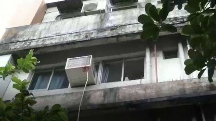 Patient jump from hospital fourth floor at Behala ASB Patient jump from hospital fourth floor at Behala ASB