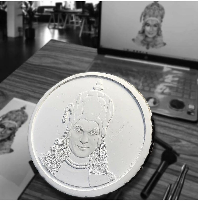 Collectible mint release dr rajkumar Gold coin in Bengaluru ckm