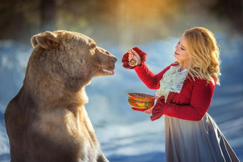 Photoshoot with a brown bear