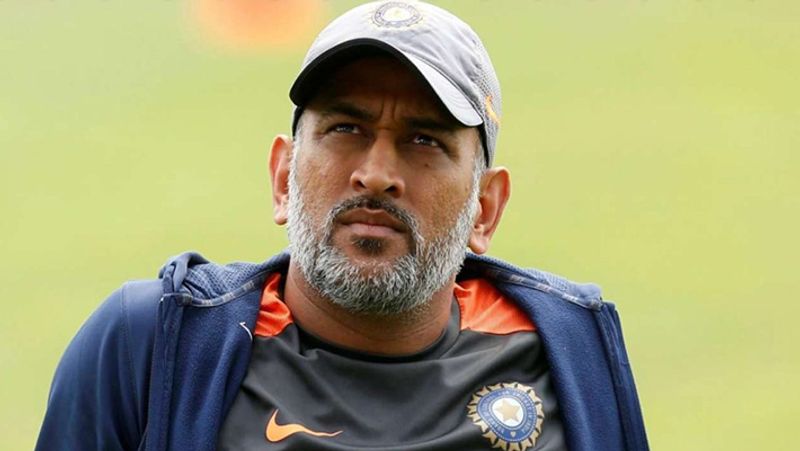 IPL 2020: BCCI twitter official account change background pic with Thankyou MS Dhoni CRA