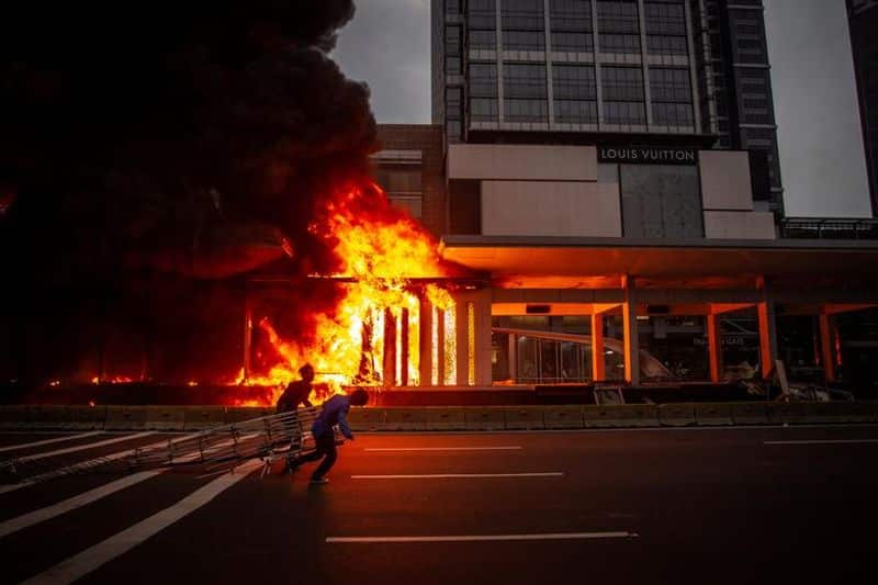 New Environment and Labor Law Indonesian people fighting in the streets