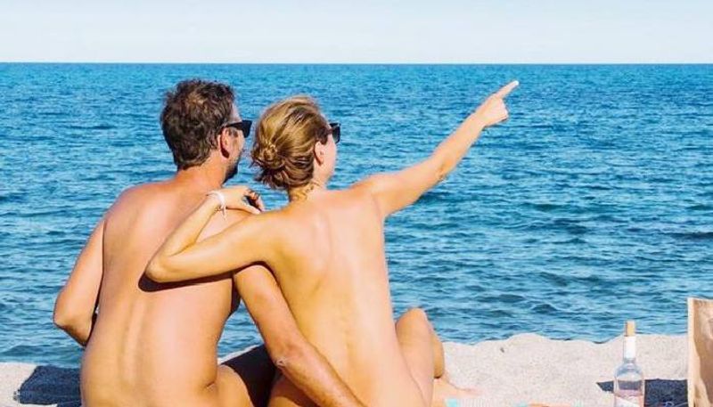 The couple travels the world naked travel story goes viral on social media BDD