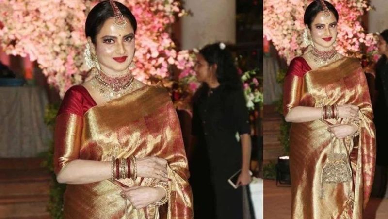 बता दें कि रेखा ने तेलुगु फिल्म 'रेंगुला रत्नम' से बतौर चाइल्ड आर्टिस्ट अपने करियर की शुरुआत की थी। उन्होंने अपने करियर में 180 से ज्यादा फिल्मों में काम किया है। रेखा आज भी अपनी मांग में सिंदूर भरती हैं और शादीशुदा महिलाओं की तरह लाइफ जीती हैं। हालांकि, इसके पीछे का राज अब भी बरकरार है।