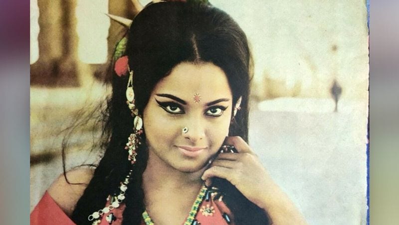 11 gorgeous pictures of eternal beauty Rekha that will leave you mesmerised-SYT