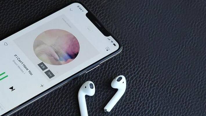 Apple Diwali gift: Get AirPods worth Rs 15,000 free with iPhone 11 smartphone-sak Apple Diwali gift: Get AirPods worth Rs 15,000 free with iPhone 11 smartphone-sak