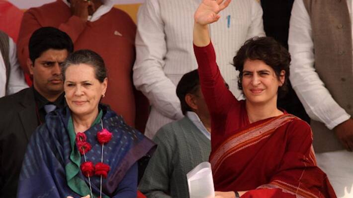 Congress fields Gandhi parivar and 30 leaders in Bihar poll battle-vpn Congress fields Gandhi parivar and 30 leaders in Bihar poll battle-vpn