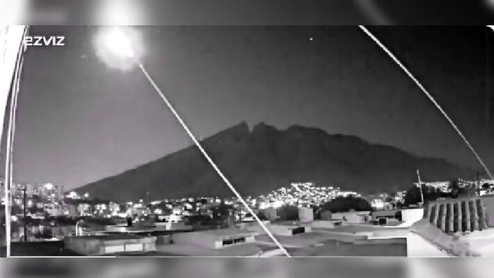 A mysterious fireball in sky, simultaneously earthquakes shaked Mexico ALB A mysterious fireball in sky, simultaneously earthquakes shaked Mexico ALB