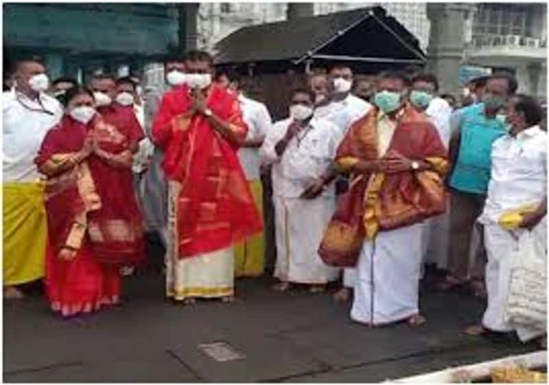 Purattasi visited Ezhumalayana in Tirupati last Saturday. !!