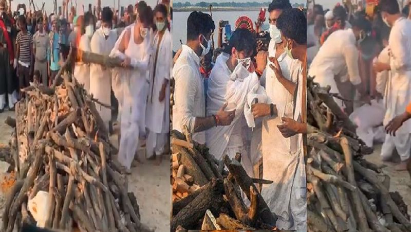 घाट पर काफी भावुक कर देने वाला दृश्य था।दीघा घाट पर रामविलास पासवान को अंतिम विदाई देने के लिए जनसैलाब उमड़ा था। हजारों की संख्या में लोगों ने नम आंखों से रामविलास पासवान को आखिरी श्रद्धांजलि दी। 