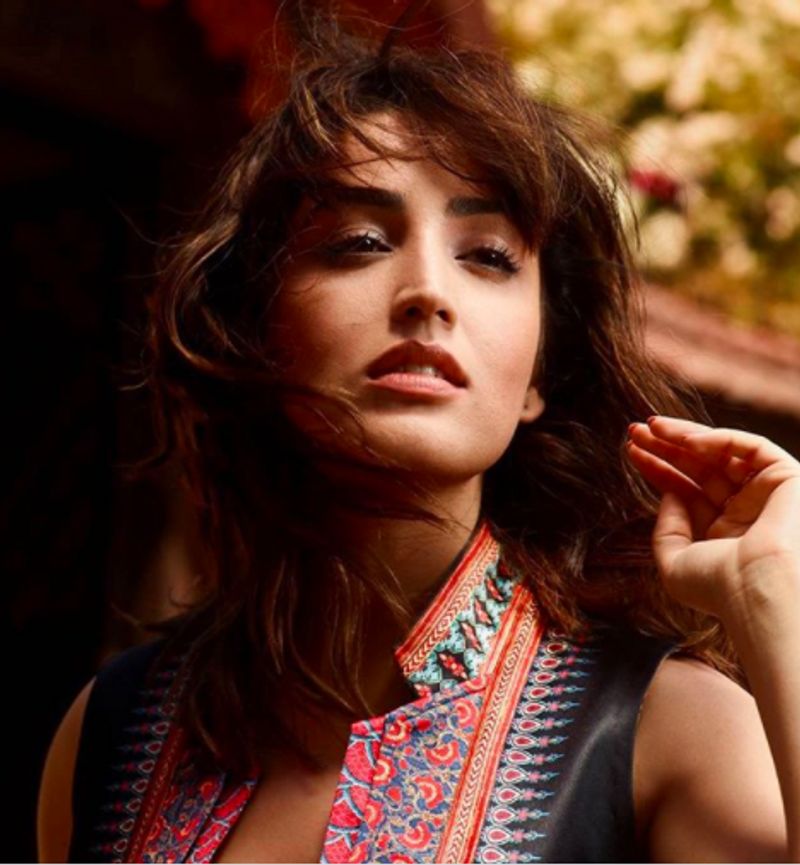 Fan asks Yami Gautam do you do drugs? See her response dpl