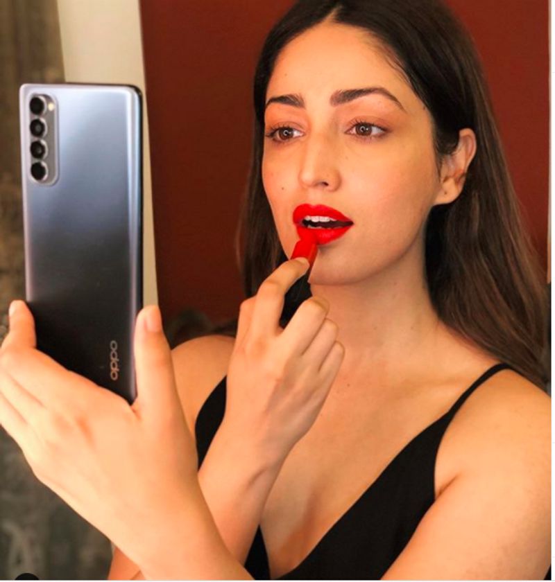 Fan asks Yami Gautam do you do drugs? See her response dpl
