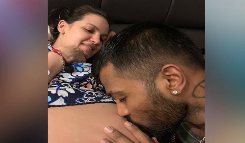 IPL 2020, Natasa Stanokovic shared intimate moments photos on Hardik Pandya's birthday spb