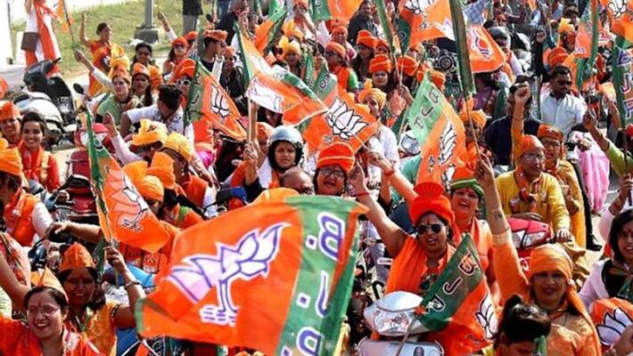 BJP workers arrested for trying to protest in front of Telangana Assembly lns BJP workers arrested for trying to protest in front of Telangana Assembly lns