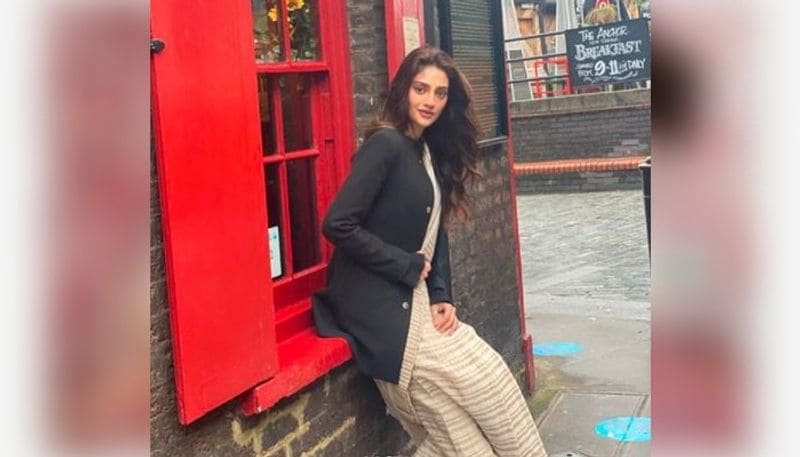 Nusrat Jahan brings out her bong beauty in London as well ADB
