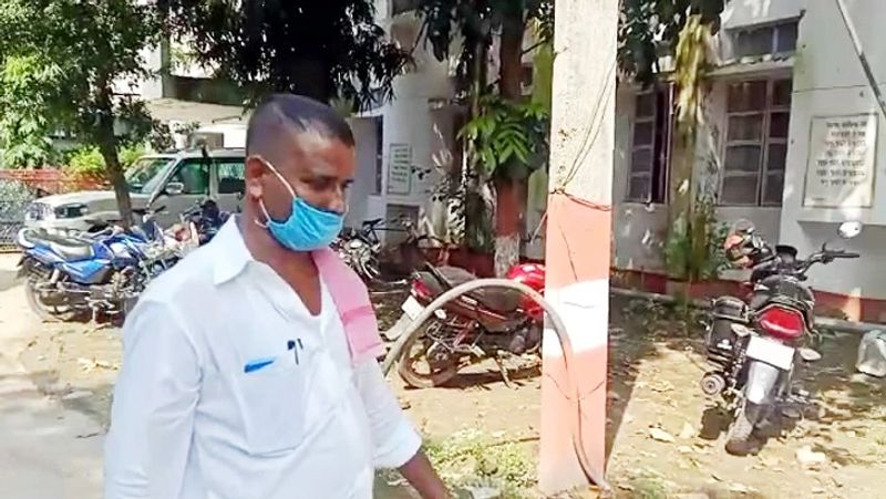 बात अगर लालू प्रसाद यादव के चुनाव की करें तो साल 2001 में सबसे पहले वार्ड पंचायत चुनाव लड़े थे और हार गए थे। इसके बाद 2006 और 2009 तक वार्ड पंचायत का चुनाव लड़े और हार गए।
(फाइल फोटो)