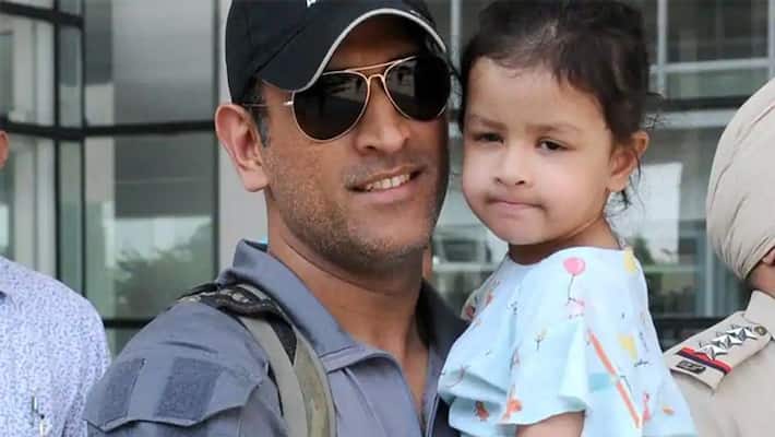 MS Dhoni's daughter, Ziva sets up vegetable market at her farmhouse (Watch video)-ayh MS Dhoni's daughter, Ziva sets up vegetable market at her farmhouse (Watch video)-ayh