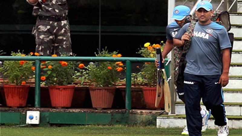 Teenager arrested for rape threating MS Dhoni's daughter CRA