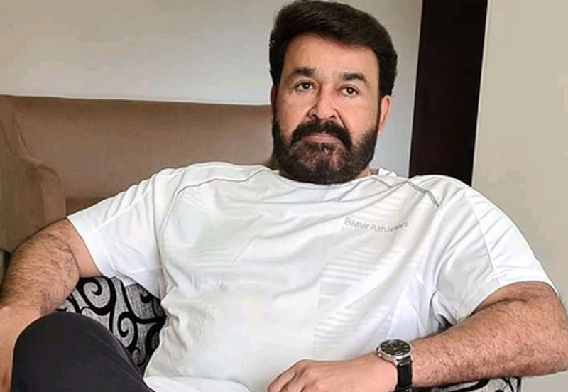 Artist Mohanlal share his photo