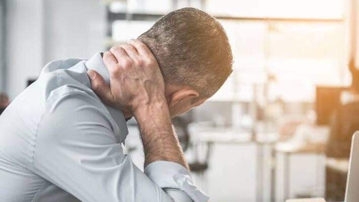 know the main reasons for regular neck pain know the main reasons for regular neck pain