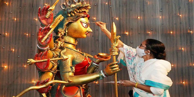 Mamata Banerjee inaugurate Durga Puja pandel at Kolkata ASB