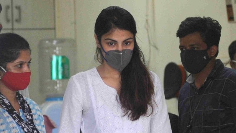 Riteish Deshmukh supports Rhea Chakraborty for taking action against neighbour who levelled false allegations dpl