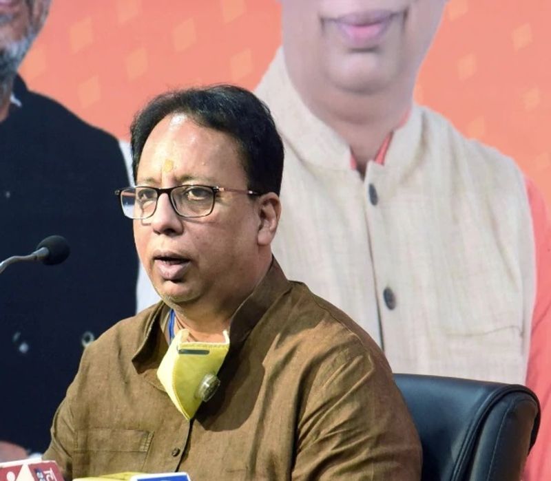 बीजेपी के प्रदेश अध्यक्ष संजय जायसवाल द्वारा हस्ताक्षरित पत्र में नौ नेताओं को छह साल के लिए निष्कासित किया गया है। इनमें भाजपा के प्रदेश उपाध्यक्ष राजेंद्र सिंह, राष्ट्रीय मंत्री रहे रामेश्वर चौरसिया, पूर्व विधायक डॉ. ऊषा विद्यार्थी, विधायक रवींद्र यादव, इंदु कश्यप, श्वेता सिंह, अनिल कुमार, मृणाल शेखर और अजय प्रताप शामिल हैं।
( फोटोे-संजय जायसवाल)