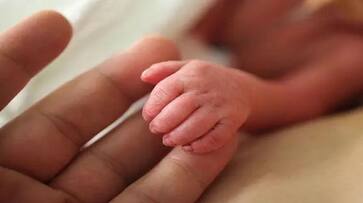 Mother Gave Birth to Twins at the Railway Station in Chikkaballapur grg Mother Gave Birth to Twins at the Railway Station in Chikkaballapur grg