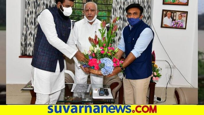 Minister Sriramulu Demands To Yediyurappa For Dycm Post rbj Minister Sriramulu Demands To Yediyurappa For Dycm Post rbj