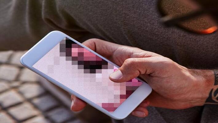 Pornhub bans downloads unverified users can no longer upload videos Pornhub bans downloads unverified users can no longer upload videos