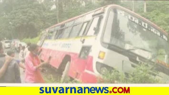 KSRTC Bus Driver Save Passengers Life in A Accident snr KSRTC Bus Driver Save Passengers Life in A Accident snr