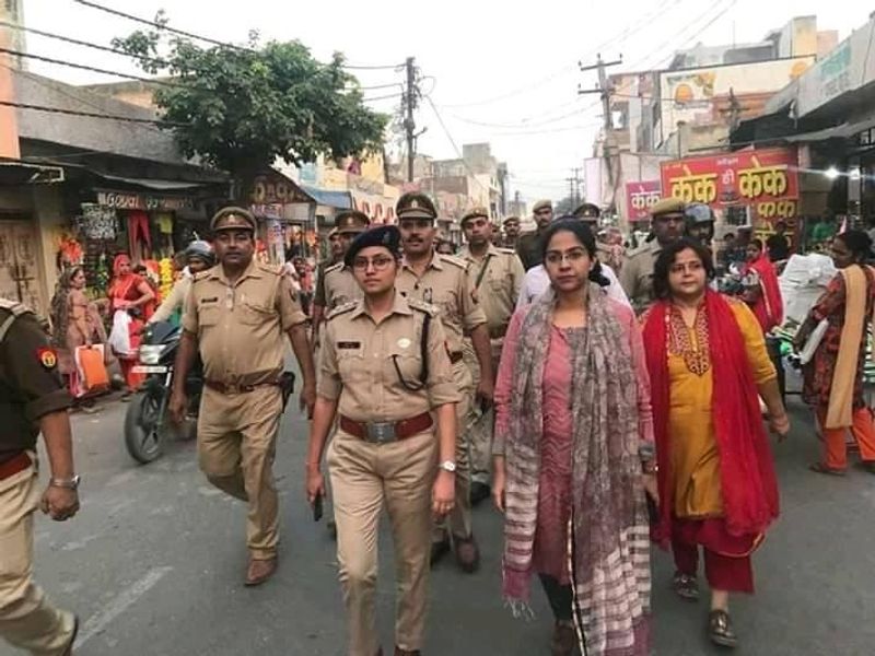 IAS Soumya Pandey Rejoin office 14 Days After her Delivery snr