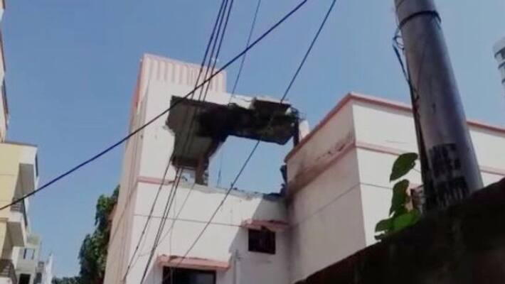 Huge explosion in club building in Kolkata ASB Huge explosion in club building in Kolkata ASB