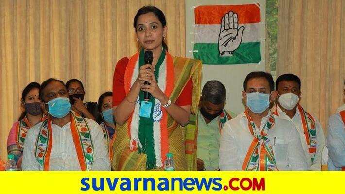 congress candidate kusuma submits nomination to RR By Election rbj congress candidate kusuma submits nomination to RR By Election rbj