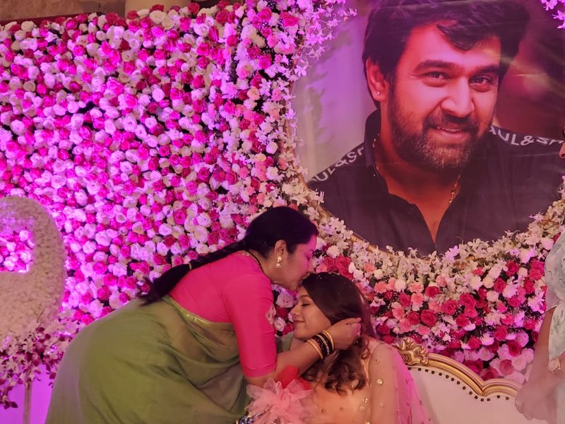 Kannada Dhruva sarja surpise baby shower for meghana raj vcs