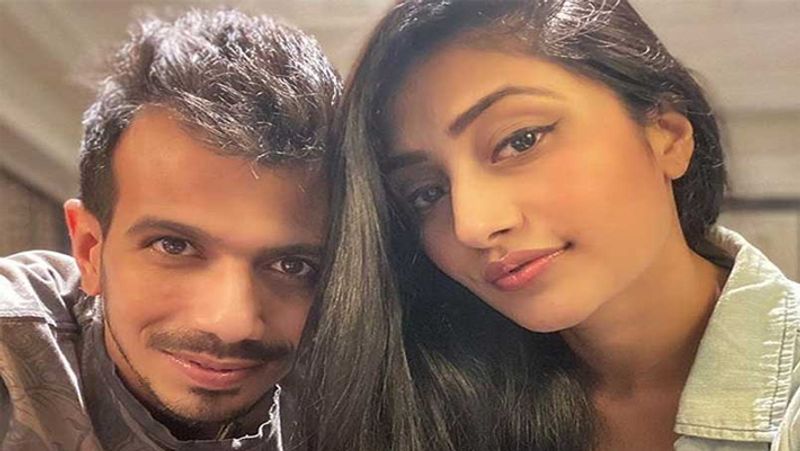 अपने मंगेतर युजवेंद्र चहल से मिलने सात समुंदर पार धनाश्री वर्मा दुबई तो पहुंच गई, पर ये क्या, इतनी दूर आने के बाद भी वो उनसे मिल नहीं पा रही हैं।