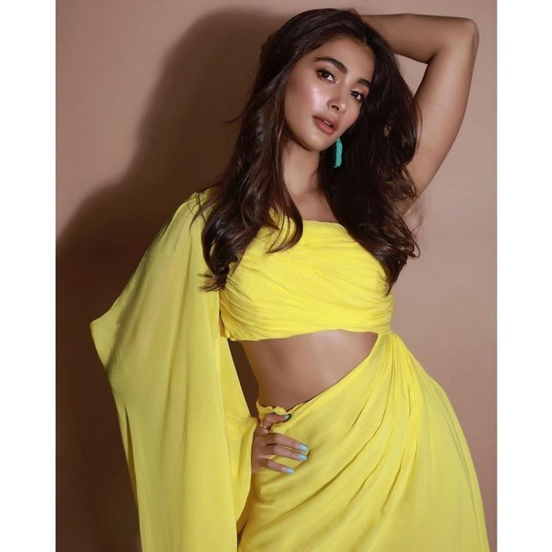stunning beauty Pooja Hegde looks gorgeous