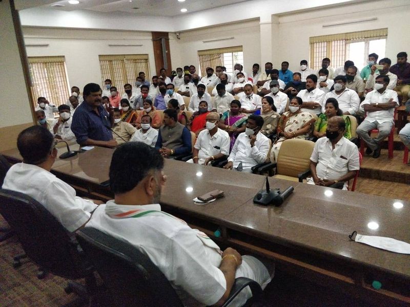 hosakote mla sharath bachegowda to join congress confirmed rbj