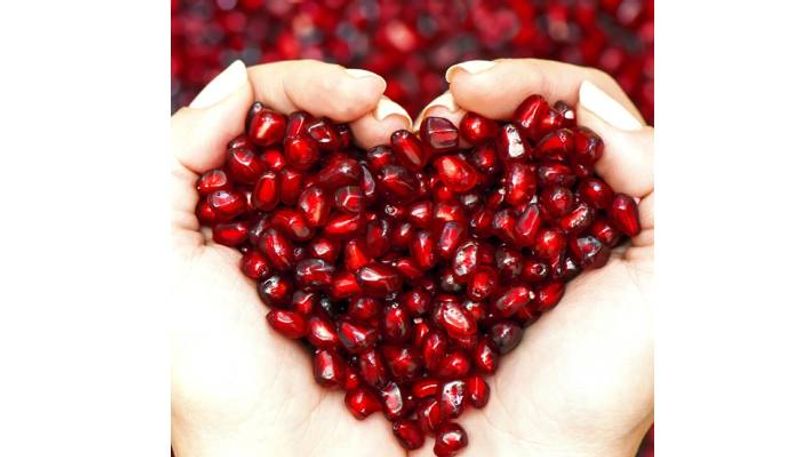 benefits of eating pomegranate