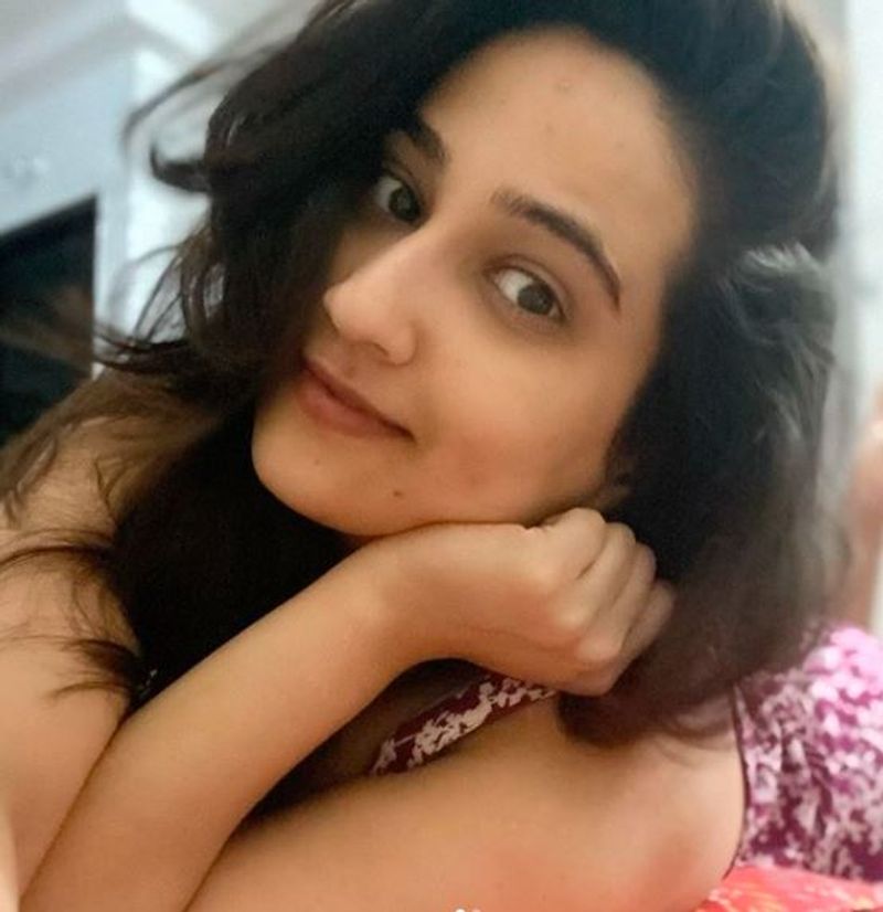 Hot Anchor Manjusha Pictures Go Viral Over The Internet