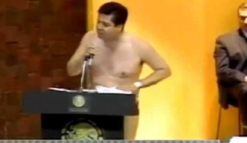 Mexican Congressman Antonio Garcia Conejo strips to protest energy privatisation bill dpl